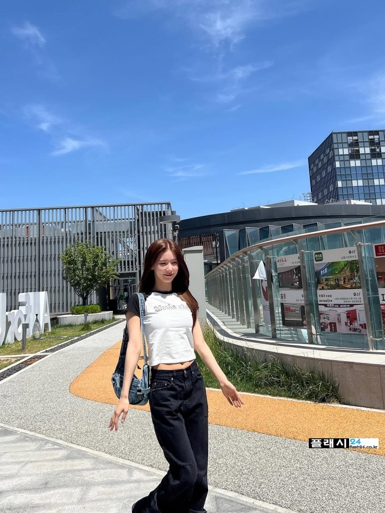 250616-Miyeon-IG-6.jpg
