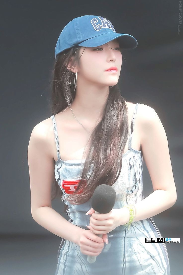 리허설 하는 프로미스나인 백지헌