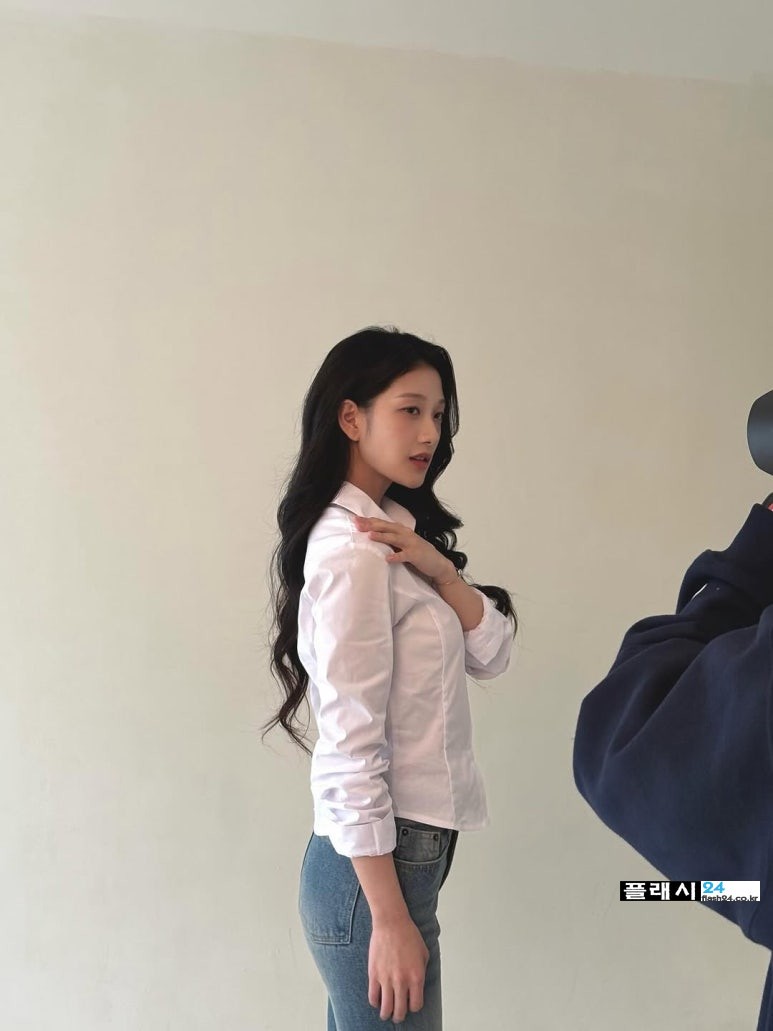 #이서연 #프로미스나인 청바치 옆태