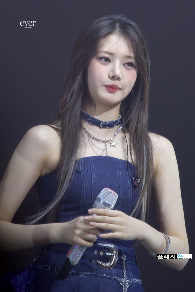 #로라 #베이비몬스터 라인 좋은데