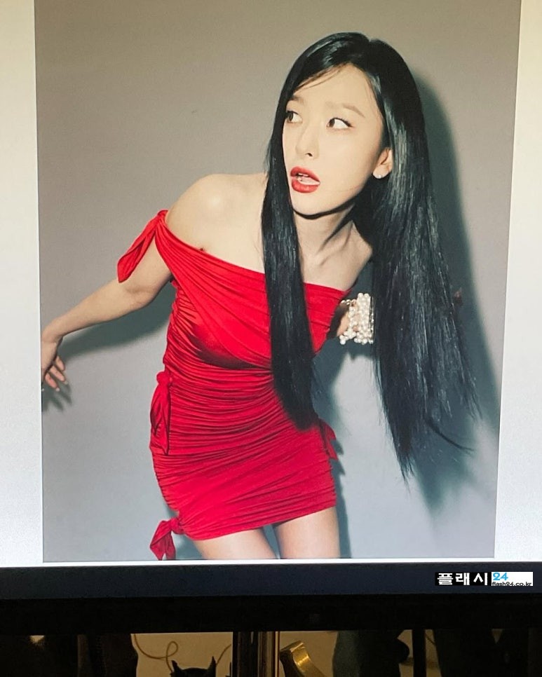 250623-Seulgi-IG-20.jpg