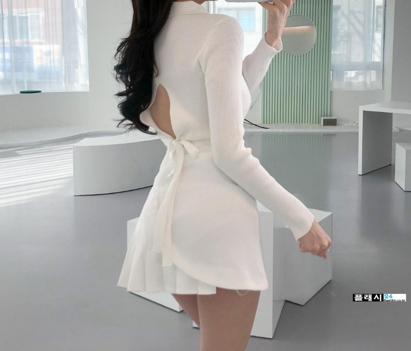 687ea1b9acbd2bebd1d5602788a5bcf3f6c51649.jpg