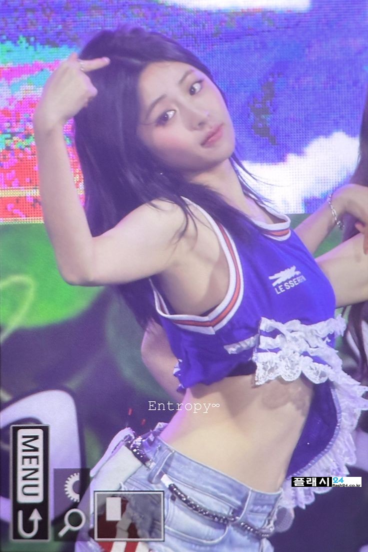 8ee7a4b7148d0481fc7ab81416f811a8.jpg