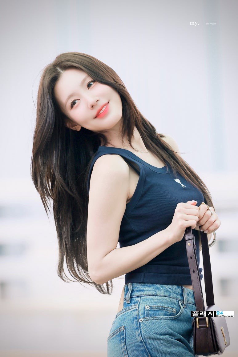 250624-Miyeon-at-ICN-departure-6.jpg