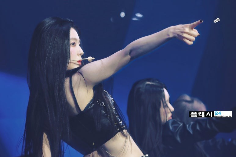 250615-Irene-BALANCE-Seoul-D2-6.jpg