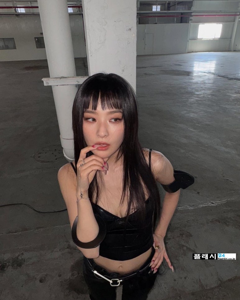 250612-Seulgi-IG-23.jpg