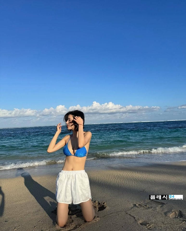 250612-Eunbi-IG-10.jpg