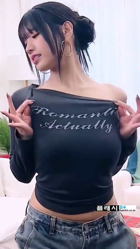 1743916611139840.jpg