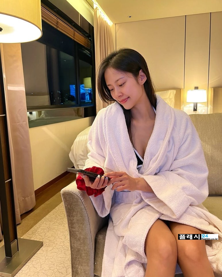 모델 김주희 호텔 바캉스룩 남친시점