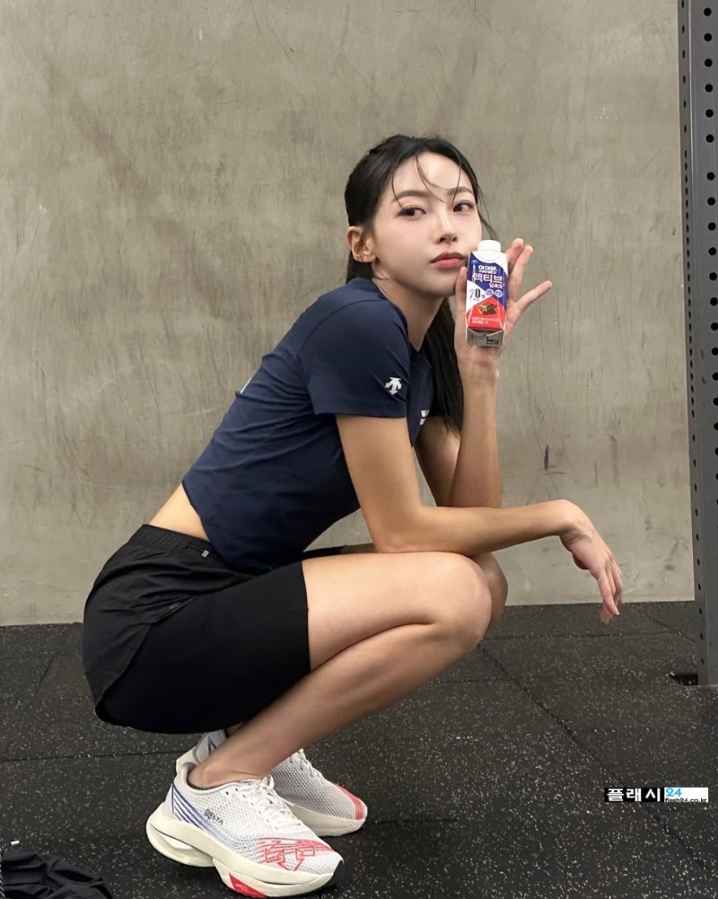 250602-Hyojung-IG-1.jpg
