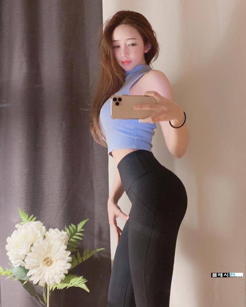 145606ri7ahb74rbe0rw7b.jpg