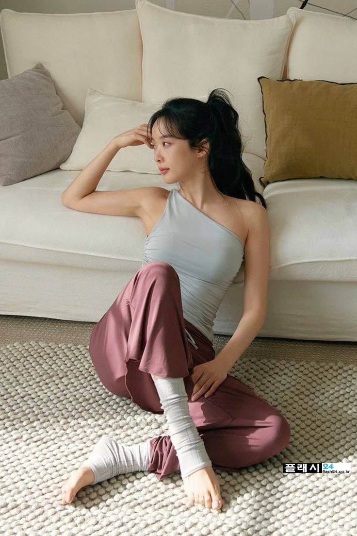 고혹적인 분위기 배우 이청아 화보