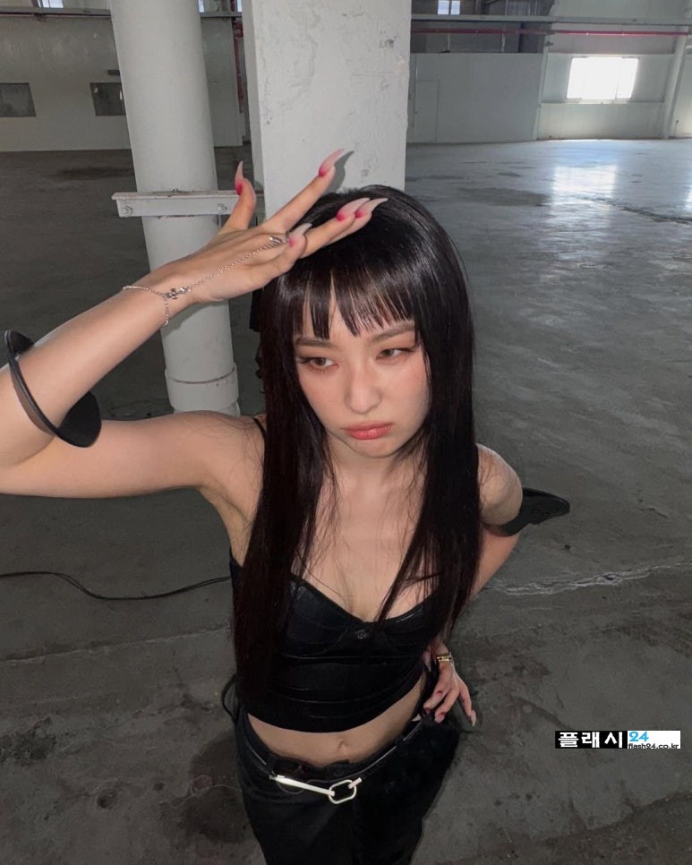 250612-Seulgi-IG-21.jpg