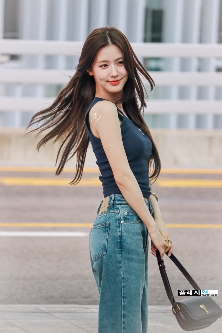 아이들 미연 나시티 출근길