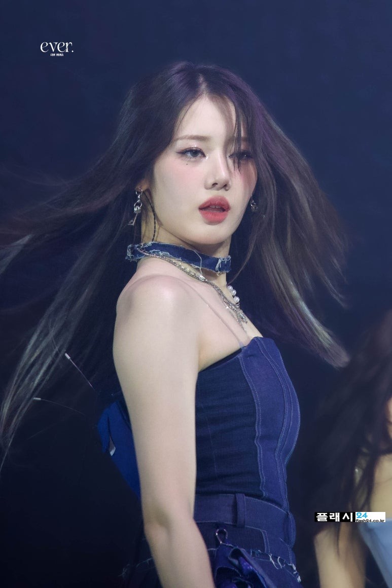 250607-Rora-at_World-Tour-HELLO_MONSTER-in-BangKok-D1-4.jpg