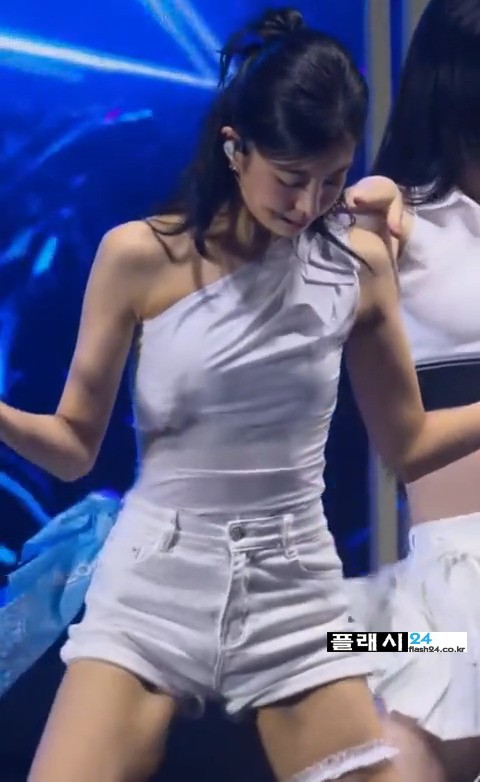 있지 리아의 작은 흔들림