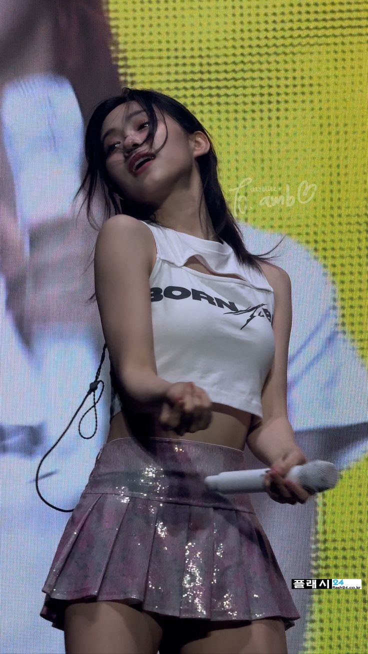 280905267fdb6b67d14ddba16fa1e605.jpg
