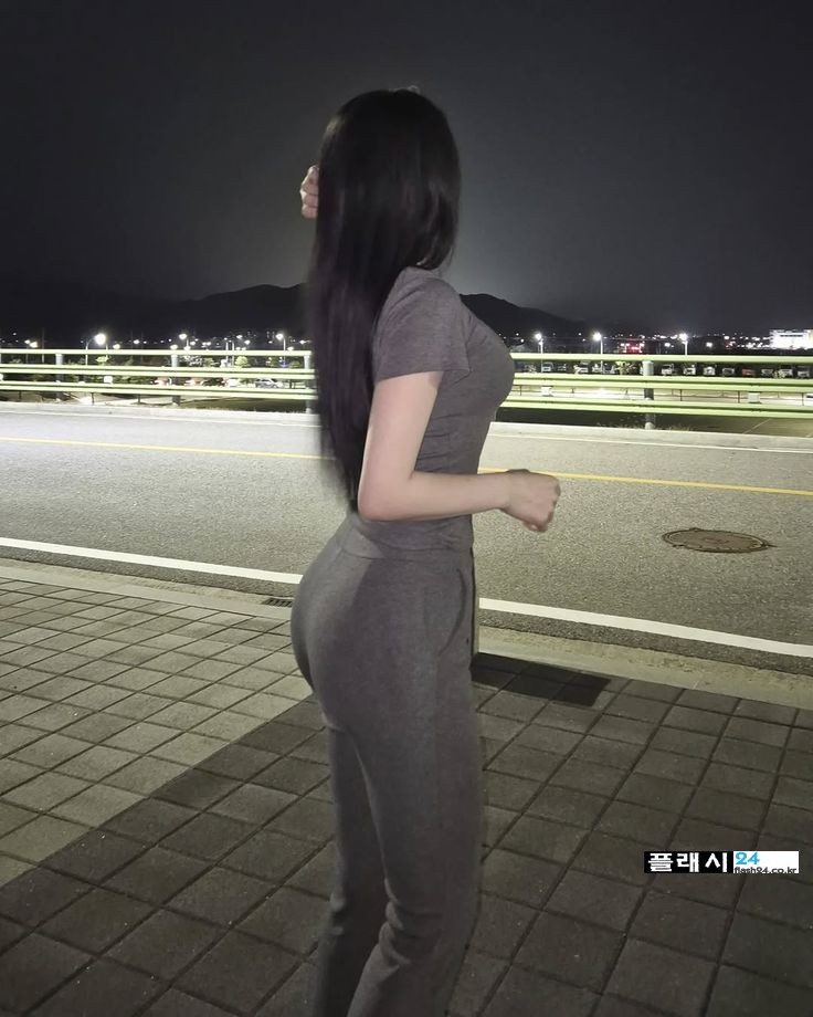 082d204b241fc266566b8289bf7f5e26.jpg