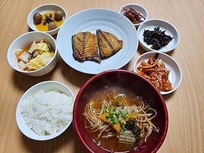 다운로드 (10).jpeg 보배드림에 올라온 틀딱 독거아재의 혼밥.......jpg 보배드림에 올라온 틀딱 독거아재의 혼밥.......jpg